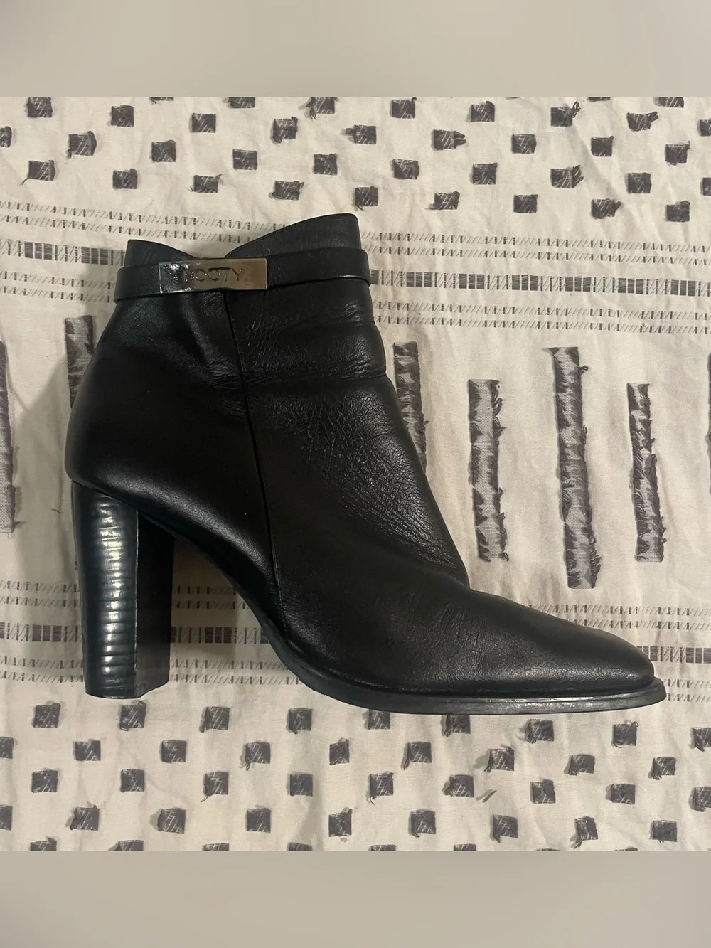 VINTAGE 90s Y2K Booty Shoes Black Leather Block Heel Square Toe Ankle Boots 8